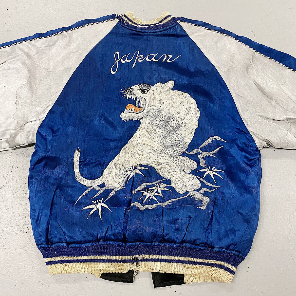 スカジャン BORDER CARWIN JAPANESE SUKAJAN Tiger Oboro Moon Red EMBROIDERY JAPAN