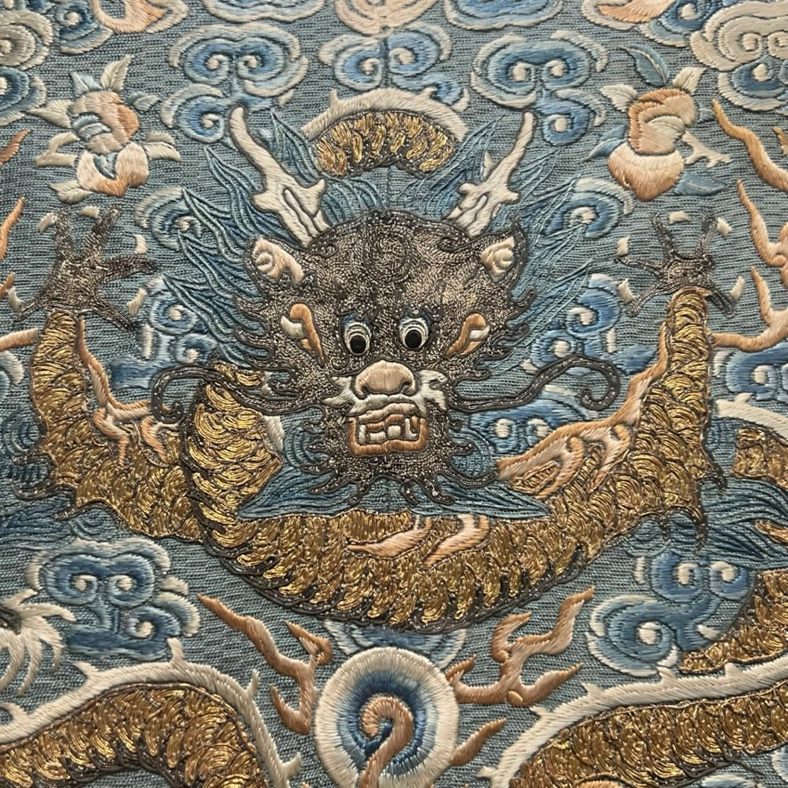 Antique Chinese Silk Dragon Roundel | 1800s Qing Dynasty – Mad Van Antiques