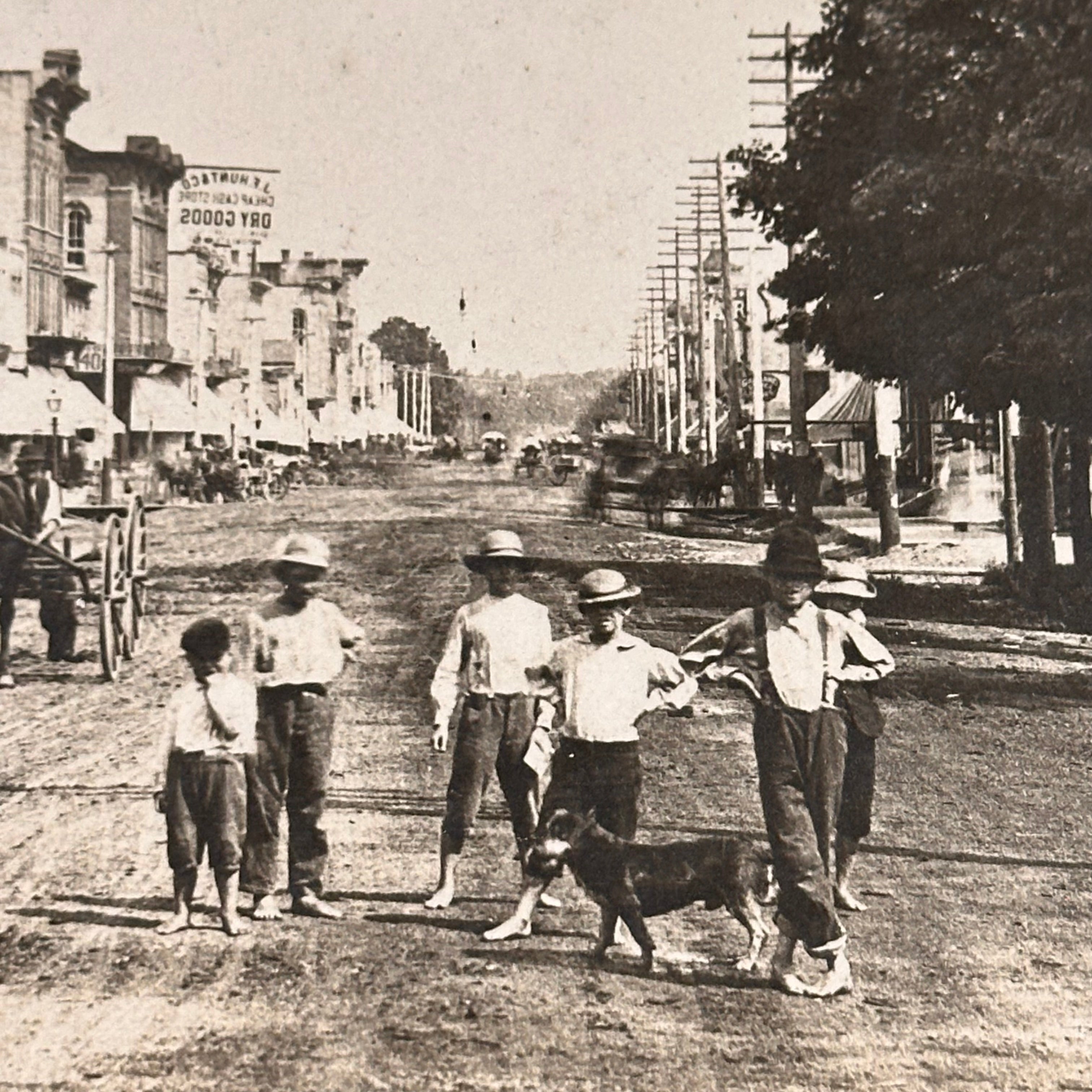 1800s Cabinet Card of Gang of Barefoot Kids on Main Street | 1884
