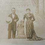 Antique Cabinet Card Photo 1890s Sideshow Performers Little People Couple & Dog | Rich’s Studio Chicago Dime Museum Victorian Oddity