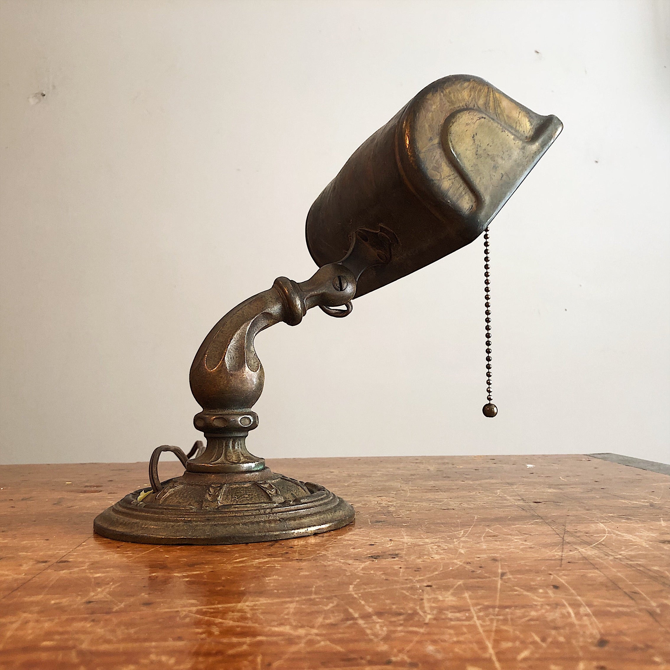 Rare Aladdin Lamp with Ornate Cast Iron Base - Antique Industrial Decor - Vintage Lighting - 1920s Table Lamp