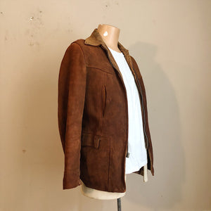 Side and T-shirt with 1930s Workwear Suede Leather Jacket 